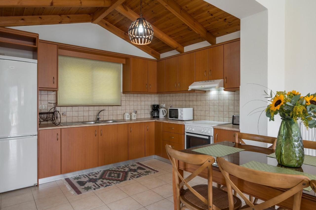 גאורגיופוליס Family-Friendly Villa Bluefairy Dafni With Pool, Walk To Restaurants! מראה חיצוני תמונה