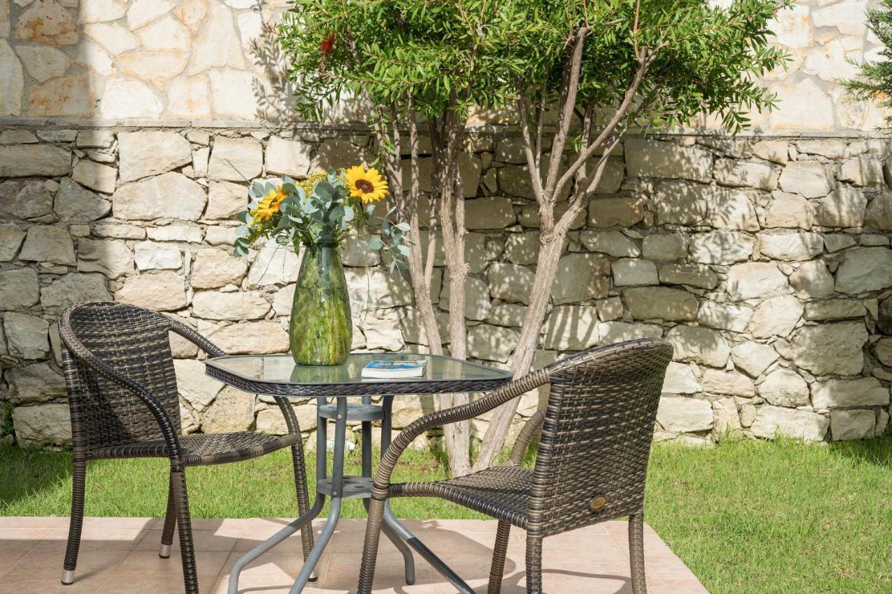 גאורגיופוליס Family-Friendly Villa Bluefairy Dafni With Pool, Walk To Restaurants! מראה חיצוני תמונה